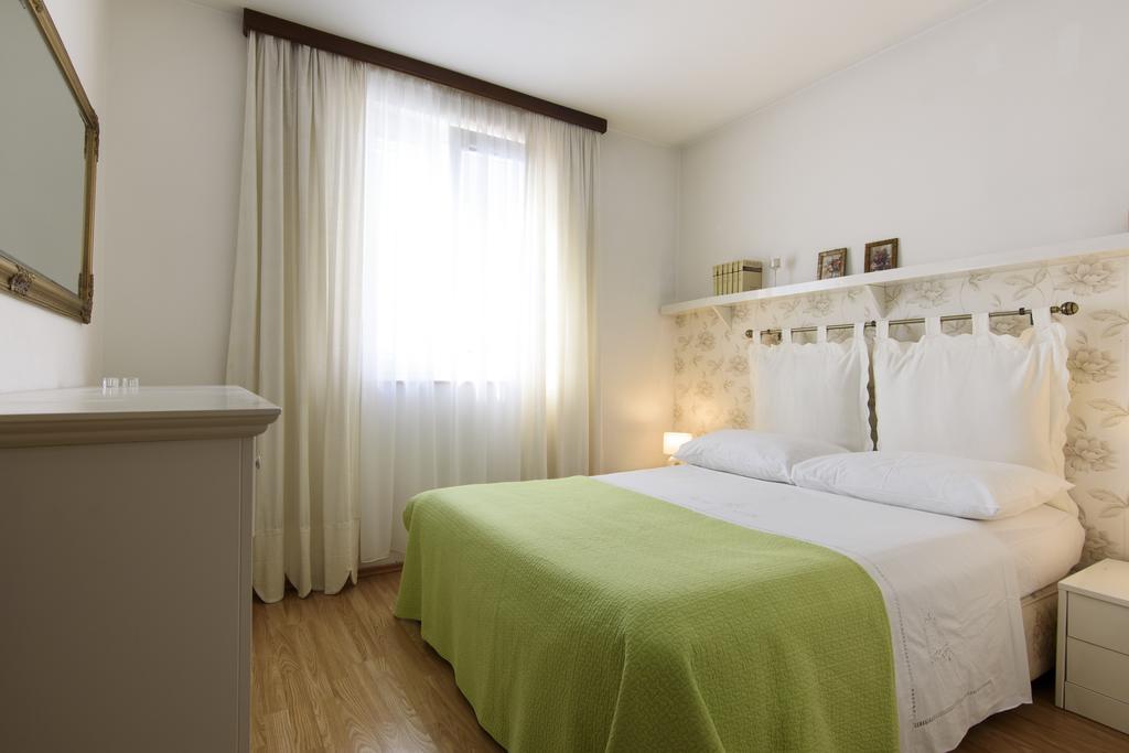 Апартаменти Basic Apartman Задар Екстер'єр фото